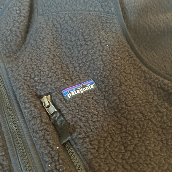 Patagonia Men's Black Fleece Vest - Picture 7 of 9